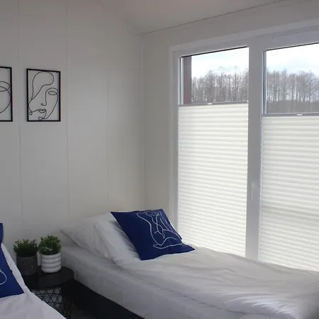 Marina 鲁恰内尼达